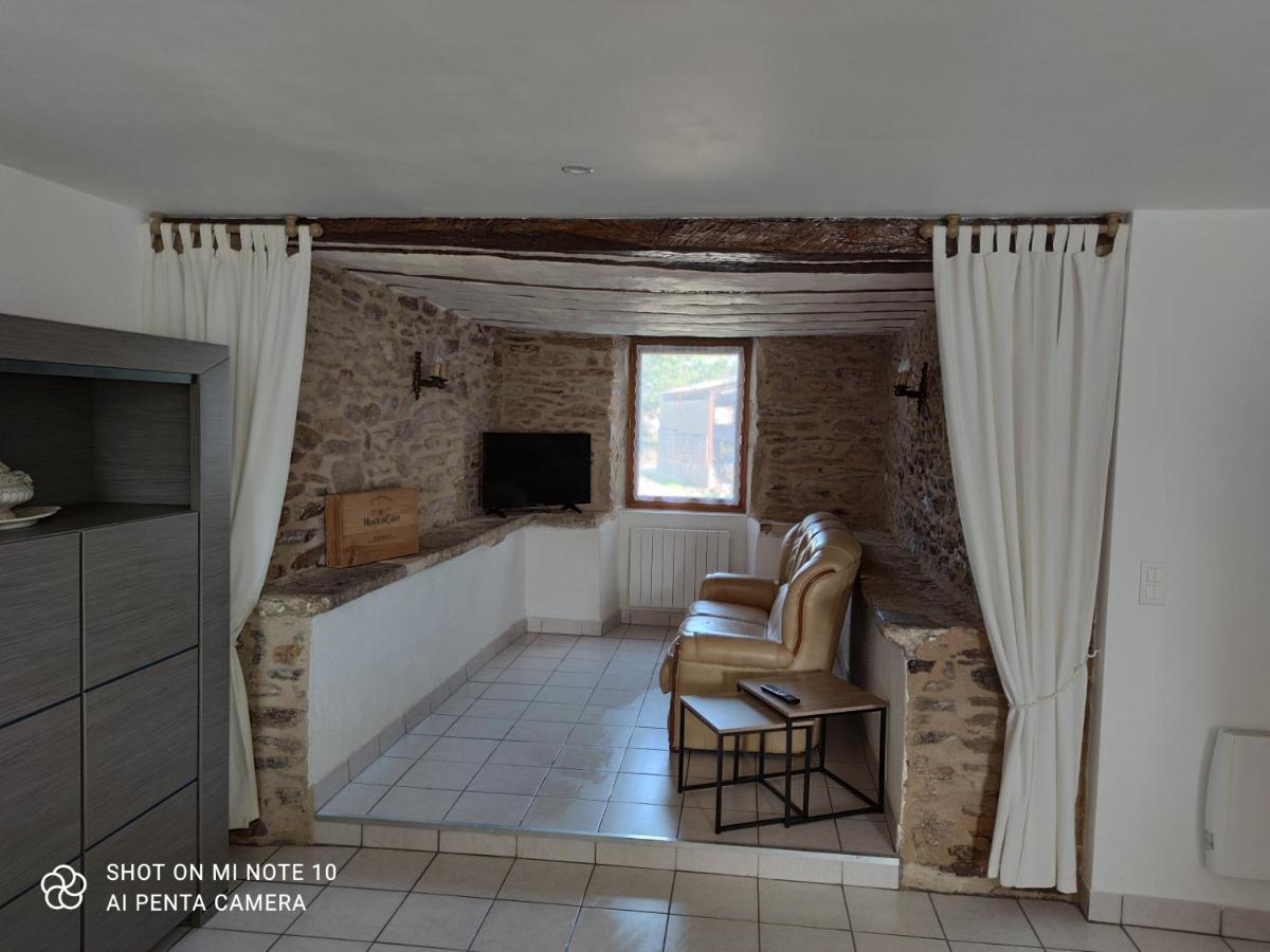 Les Gites De La Bouldoire Le Marronnier Риньяк Экстерьер фото